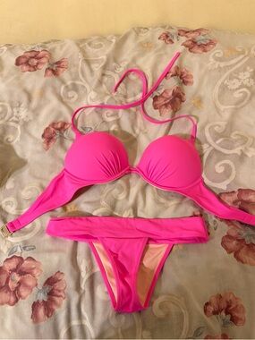Victoria’s Secret Hot Pink Bombshell Bikini Set 34C XS Push-Up Swim